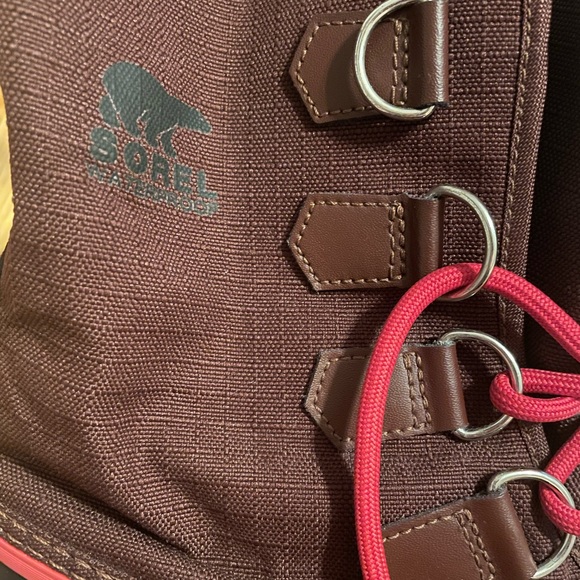 Women’s Sorel waterproof boots - Picture 4 of 12